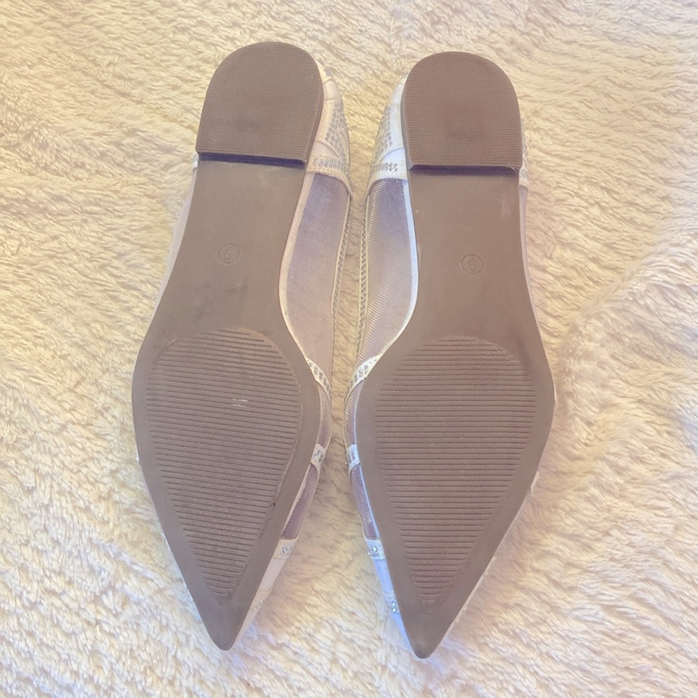 Pointed Toe Silver Women's Flats with Decorative Cutouts - Picture 4 of 6
